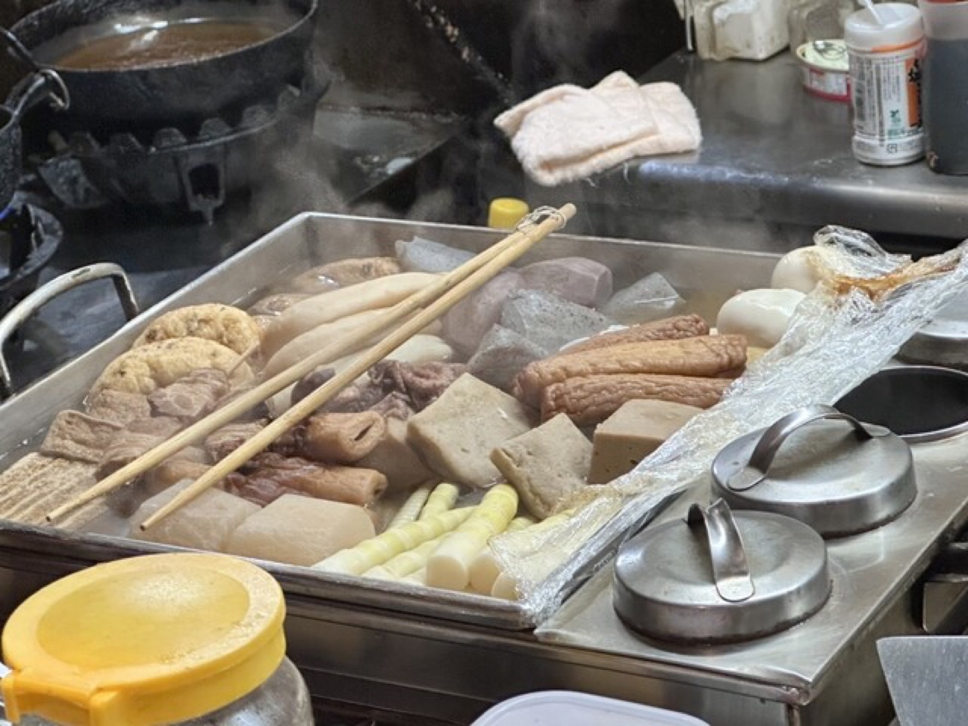 仕切りのあるおでん鍋